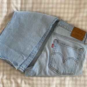 Levi Wedgie Straight, Size 27